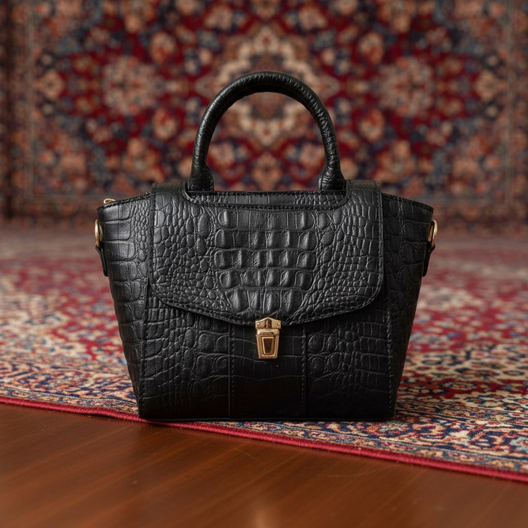 کیف زنانه چرم طبیعی دست دوز آرتمیس
